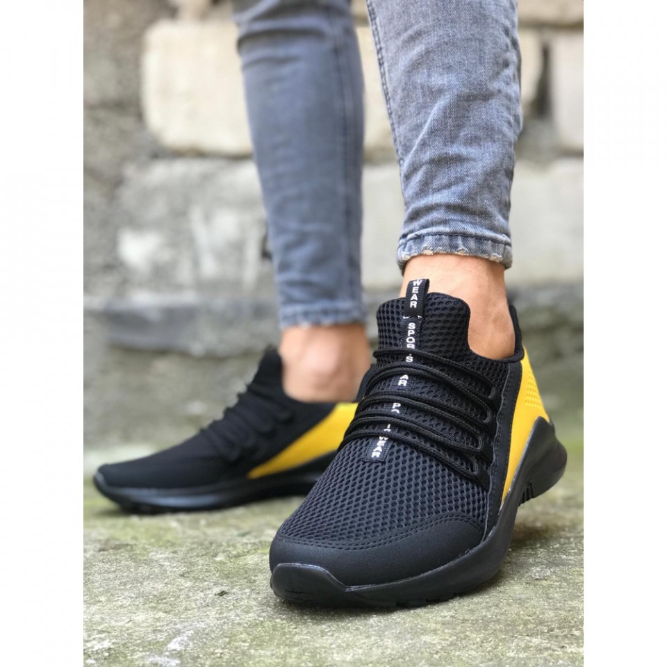 Pantofi sport negri, cu aplicatii galbene si talpa din spuma
