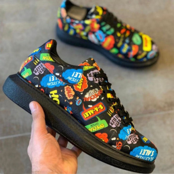 Pantofi sport barbati negri, cu imprimeu colorat, talpa cusuta