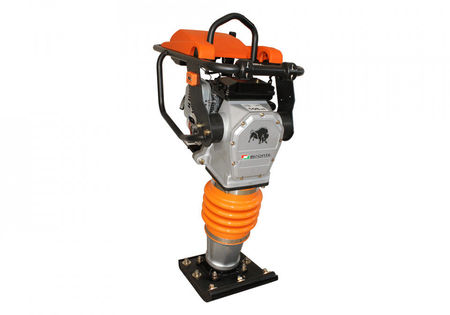 Mai Compactor Bisonte MC75-H 13.7 kN motor Honda greutate 72 kg