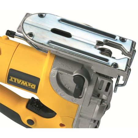 Ferastrau pendular Dewalt 701W
