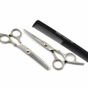 Set foarfece de tuns si filat Ardette model Opax10 cu 7 piese pelerina, clame si piepten pentru frizerie