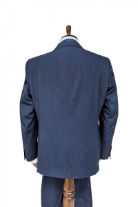 Costum clasic