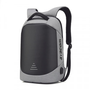 Syscom BAGSYS19 Mochila para Uso Ligero con Puerto USB para