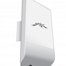 LOCOM5A UBIQUITI UBIQUITI NANOSTATION LOCOM5 - Radio con ant