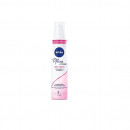 Spuma de Par modelatoare Nivea Care & Hold Soft Touch 150ml