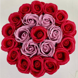 Aranjament floral Special Eternity in cutie rotunda cu 21 trandafiri sapun