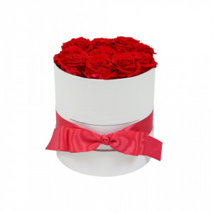 Aranjament floral roz Trandafiri parfumati de sapun, in cutie alba Luxury S