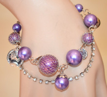 Bracciale donna perle lilla viola ciondoli perle argento medagline filo strass bracelet armband AX75