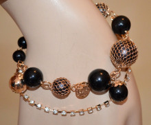 Bracciale donna perle nere ciondoli perle oro medagline filo strass bracelet armband AX75