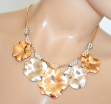 COLLANA ORO donna girocollo charms perle ciondoli martellati argento dorati collier elegante N22