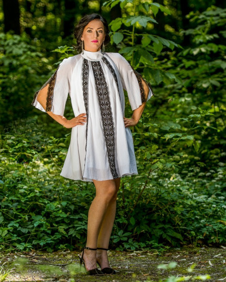 ROCHIE ZAMFIRA