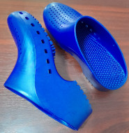 Saboti Calzuro Classic cu perforatii - Albastru Metalizat / BLUE METAL