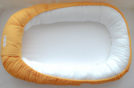 Babynest Yellow White