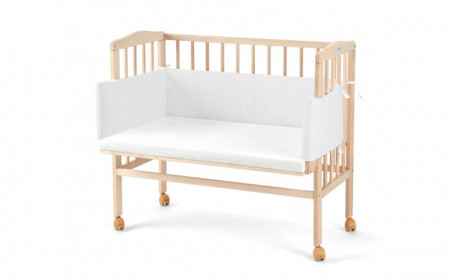 Waldin - Set Patut Bedside 2in1 Natural , 90 cm x 55 cm, laterala detasabila, co-sleeping, cu Saltea + Aparatoare alba cu stelute gri