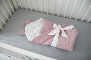 Babyhorn, paturica de infasat multifunctionala, 73 x 73 cm, Tiny Star Sweet Love
