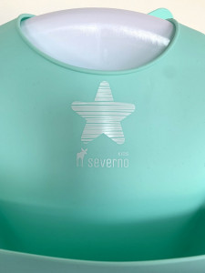 Baveta din silicon pentru copii, moale, flexibila, cu buzunar exterior, Severno, Star, Albastra