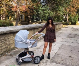Carucior pentru copii, Hot Mom 360 Gri 2 in 1, varsta 0 si 3 ani, din piele ecologica, aliaj aluminiu, Cadru, Landou, Modul Sport si Accesorii