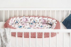 Cosulet cuib bebelus Minky bumbac 70x30 cm Sensillo Retro Pasari Roz
