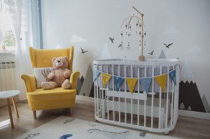 Patut Rotund pentru Copii, Multifunctional, Waldin, 5in1, cu Sistem de Leganare, Saltele Incluse, Co-Sleeper, Tarc de Joaca, Masa si Scaun pentru Activitati, Culoare Alba