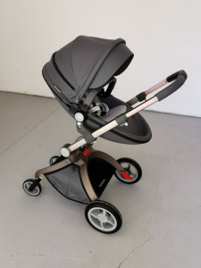 Set 3 in 1 - Carucior Hot Mom Premium Dark Grey 2 in 1 + Scoica auto Joie i-Size i-Gemm 2 Pebble