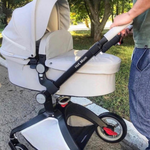 Set 4 in 1 - Carucior Hot Mom Premium Grey 2 in 1 + Scoica auto Joie i-Size i-Gemm 2 Pebble + Baza isofix i-Base