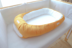 Babynest Yellow White