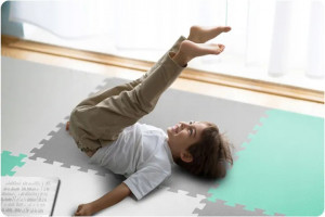 Covoras puzzle din spuma pentru copii, 180x180cm, 9 piese, Ricokids, 7504, Gri Menta