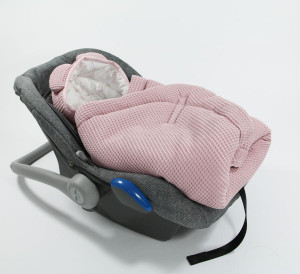 Paturica pentru Infasat Bebe in Scaun Auto, 91 x 91 cm, Fixata Cu Sistem Velcro, Tiny Star, Sweet Love