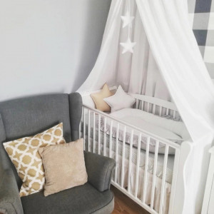 Patut Bebe Din Lemn Masiv Woodies Noble Alb, 120 cm x 60 cm, Design Impunator, Confortabil, Rezistent