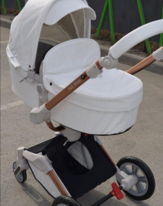 Set 3 in 1 - Carucior Hot Mom 360 Alb 2 in 1 + Scoica auto Joie i-Size i-Gemm 2 Pebble