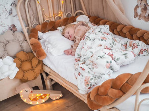 Sparrow - Protectie impletita pentru patut Velvet Cinnamon 340 cm, Full 120 x 60 cm