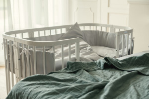 Waldin - Patut Rotund Evolutiv 7in1 Alb, Saltele Incluse, Transformabil, Masa de Schimbat, Co-Sleeping, Tarc de Joaca, Birou, Scaune
