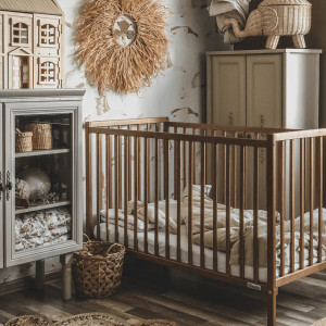 Woodies Stardust Vintage - Patut Bebe Din Lemn Masiv, 120 cm x 60 cm, Design Impunator, Confortabil, Rezistent