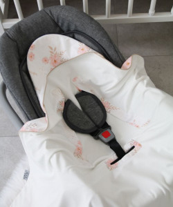 Paturica pentru Infasat Bebe in Scaun Auto, 91 x 91 cm, Tiny Star, Garden