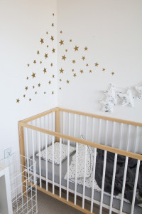 Set 77 Stickere Stelute Aurii pentru perete, decor pentru camera copilului, Tiny Star Gold