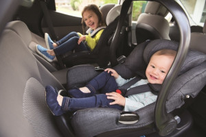 Joie - Set Scoica auto i-Size i-Gemm 2 Shale, nastere - 85 cm, 0-13kg + Baza isofix i-Base pentru scoicile Gemm, i-Gemm 2, i-Snug