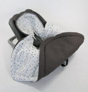 Paturica pentru Infasat Bebe in Scaun Auto, 91 x 91 cm, Fixata Cu Sistem Velcro, Tiny Star, Sweet Confetti & Graphite