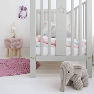 Patut Bebe Din Lemn Masiv Woodies Star Gri, 120 x 60