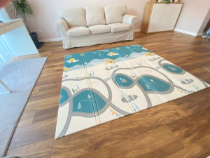 Covoras pentru Activitati, din Spuma XPE, Hot Mom, 195 cm x 175 cm, 2 Fete, Pliabil, Interactiv, Termoizolant, PXD002