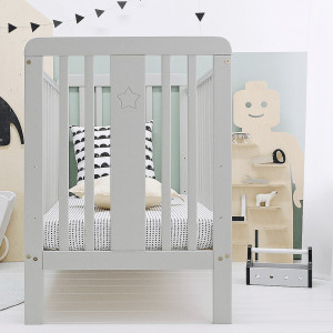 Patut Bebe Din Lemn Masiv Woodies Star Gri, 120 x 60