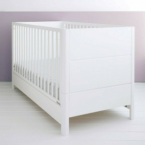 Patut Transformabil din Lemn Masiv de Pin, MDF, 140 x 70 cm, pentru copii si junior, vopsea certificata, 3 trepte de reglare inaltime, protectie theeter, 3 lamele detasabile, Woodies Safe Dreams, Smooth, Alb