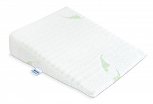 Perna antisufocare pentru copii pentru carucior Sensillo LUXE cu aloe vera 38x30 cm