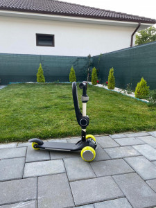 Trotineta cu 3 roti pentru copii 2 - 9 ani, cu Scaun, Hot Mom Wind Rider, Aliaj aluminiu, Silicon PU, Structura Robusta, Pana la 50 kg, Neagra