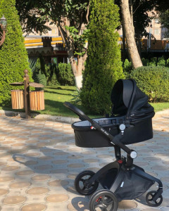 Set 4 in 1 - Carucior Copii Hot Mom Premium Negru 2 in 1 + Scoica auto Joie Gemm Navy Blazer, 0-13kg + Baza isofix i-Base