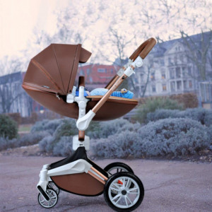 Set 4 in 1 - Carucior Hot Mom 360 Coffe 2 in 1 + Scoica auto Joie i-Size i-Gemm 2 Shale + Baza isofix i-Base
