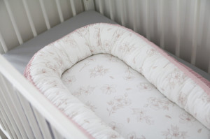 Babynest pentru copii, 80 x 50 cm, ajustabil, portabil, reductor patut, Tiny Star Love & Rosy