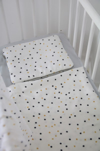 Lenjerie de pat pentru copii Tiny Star Confetti 100 x 75 cm