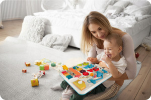 Masuta educativa 2in1, cu tablia detasabila, pian, muzica, si activitati, Ricokids, 782000