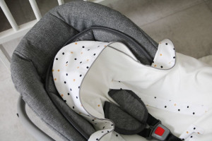 Paturica pentru Infasat Bebe in Scaun Auto, 91 x 91 cm, Tiny Star, Confetti