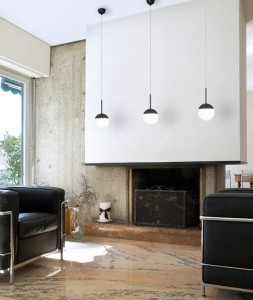 Pendul Dallas Maxlight Negru -P0367  Culoare: Negru  Dimensiuni: Diametru 14cm, Inaltime 150cm (max)  Material structura: Metal  Materail abajur: Sticla  Becuri: 1 x 40W E14 230V - nu este inclus